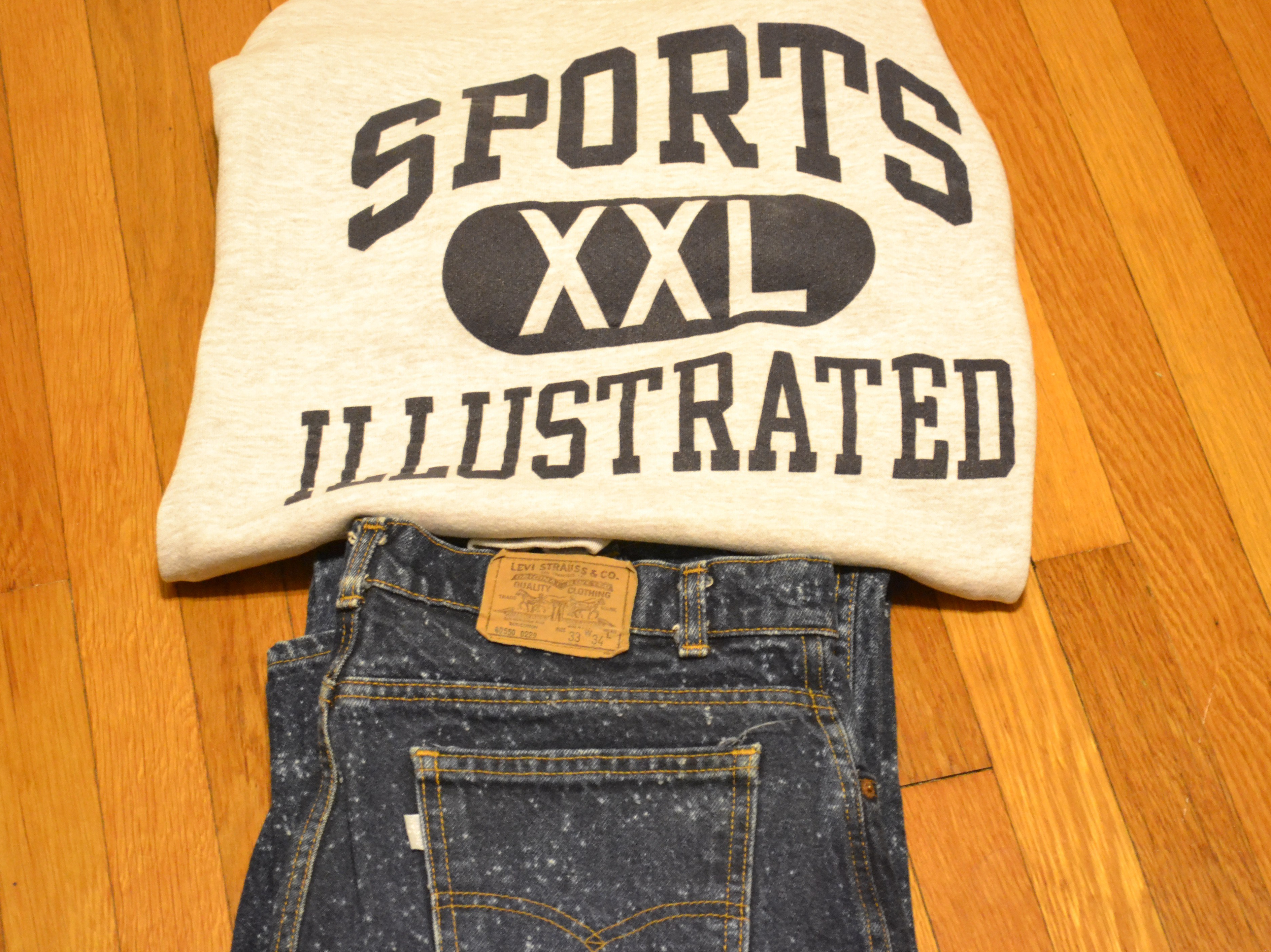 Levi's silvertab jeans and Sports Illustrated crewneck